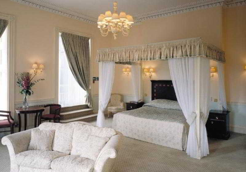 سوبريدجورث Manor Of Groves Hotel الغرفة الصورة